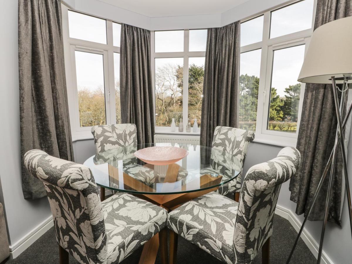 Manor Heath Apartment 4 Scarborough Bagian luar foto